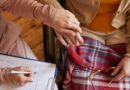 Atuando com público idoso, gerontólogo faz trabalho a domicílio e em grupos
