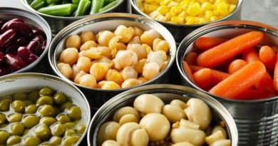<strong>Alimentos enlatados conferem praticidade na cozinha; confira dicas para escolher os mais saudáveis para usar</strong>