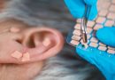 Auriculoterapia colabora para equilíbrio físico e mental; técnica é aplicada na orelha